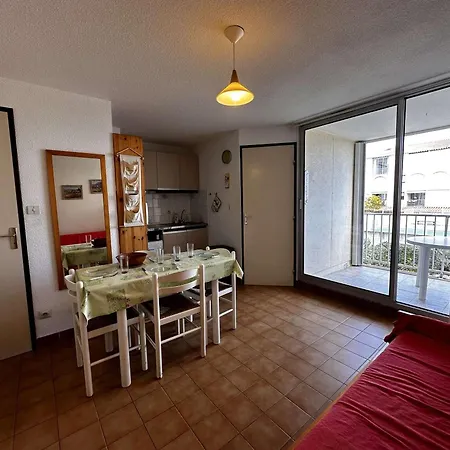 Apartment 2 Pieces Avec Loggia, Piscine Et Parking Prive A 250m Des Commerces Et Proche - Fr-1-229b-74